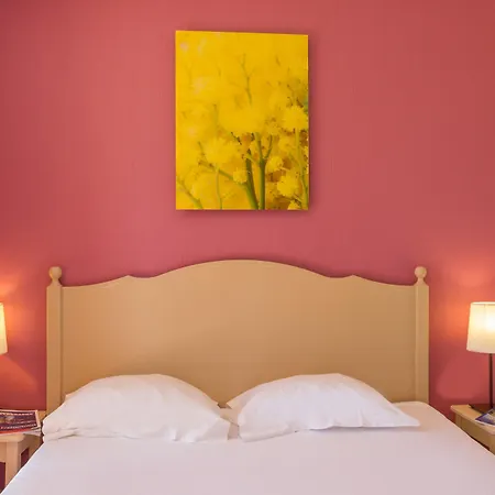 Pierre & Cannes מלון מאנדליה-לה-נאפול