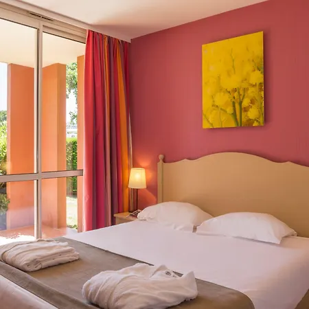 Pierre & Cannes מאנדליה-לה-נאפול