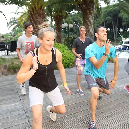 Pierre & Cannes מלון