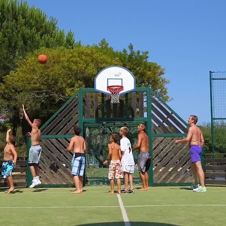 Pierre & Cannes * מאנדליה-לה-נאפול