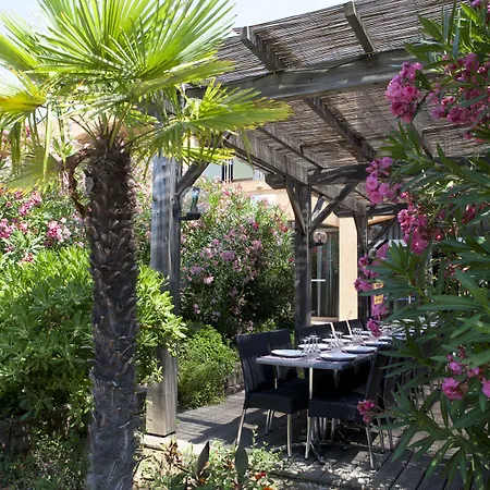 מלון Pierre & Cannes מאנדליה-לה-נאפול