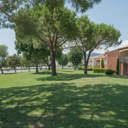 Pierre & Cannes מאנדליה-לה-נאפול